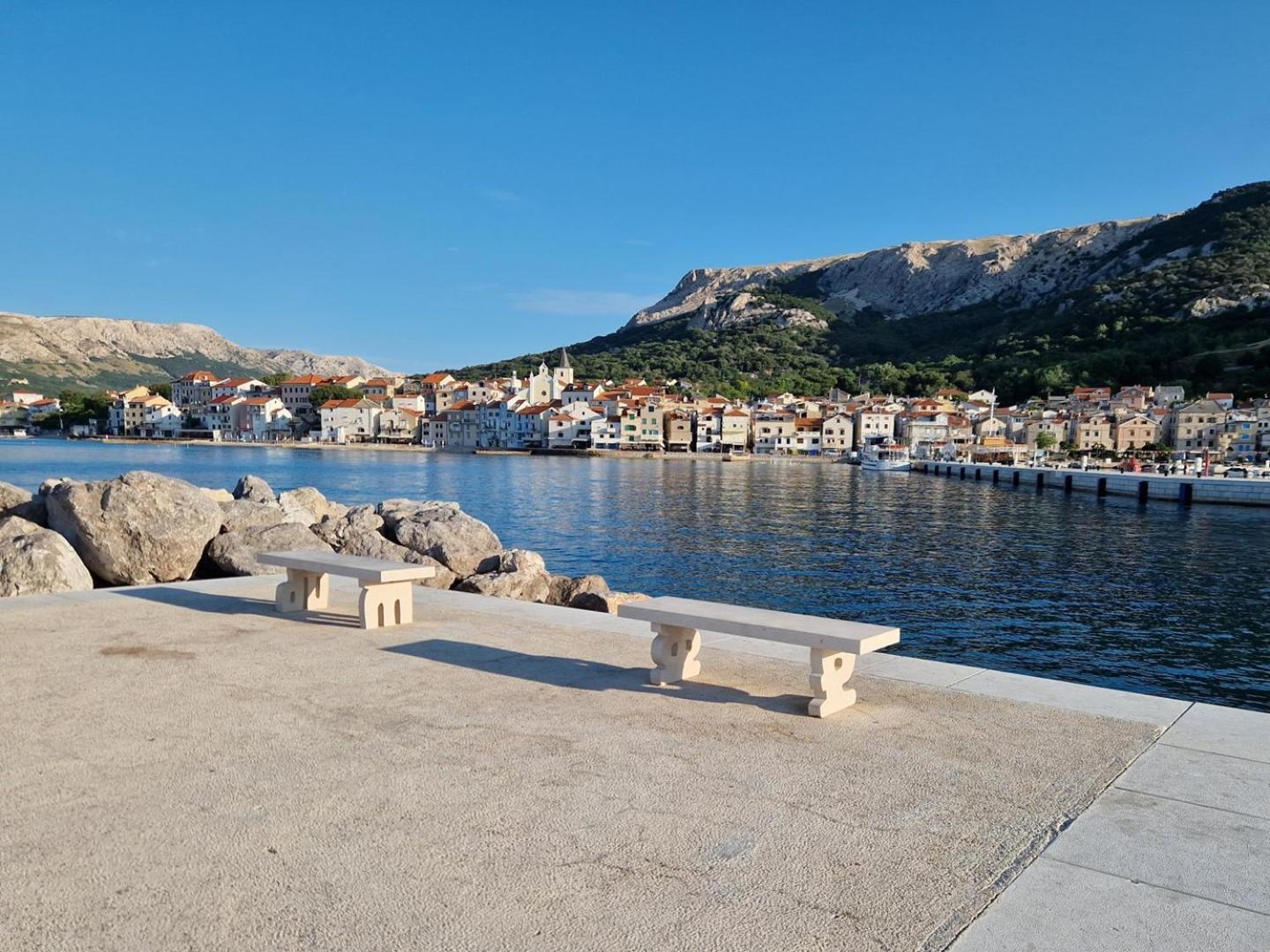 Apartments Vasilic-Cugalj-Smokvina Baška Eksteriør billede